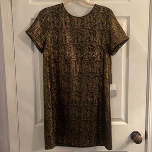 New with tags, Never been worn!! Size small felicity & coco black and gold dress